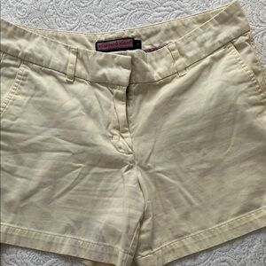 Vineyard Vines Women's Cream Shorts
